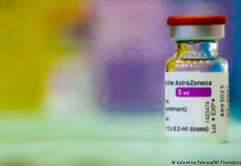 Nouă țări din UE refuză vaccinarea cu AstraZeneca