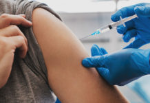 105 operatori privați au început vaccinarea angajaților