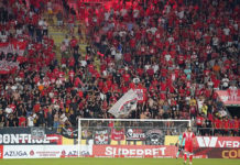Reacții dure ale fanilor Craiovei după eșecul cu UTA