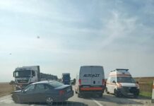Două persoane au fost transportate la Spitalul Județean de Urgență Slatina în urma unui grav accident rutier