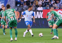 Universitatea Craiova a învins OSK Sepsi cu 2:1, întrerupând seria de rezultate pozitive a antrenorului Ciubotariu (video)