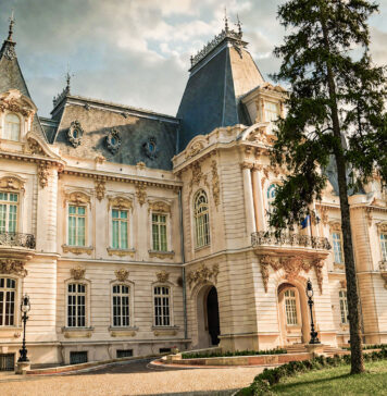 De la reședință boierească la muzeu: Palatul Jean Mihail, fascinanta istorie a edificiului craiovean